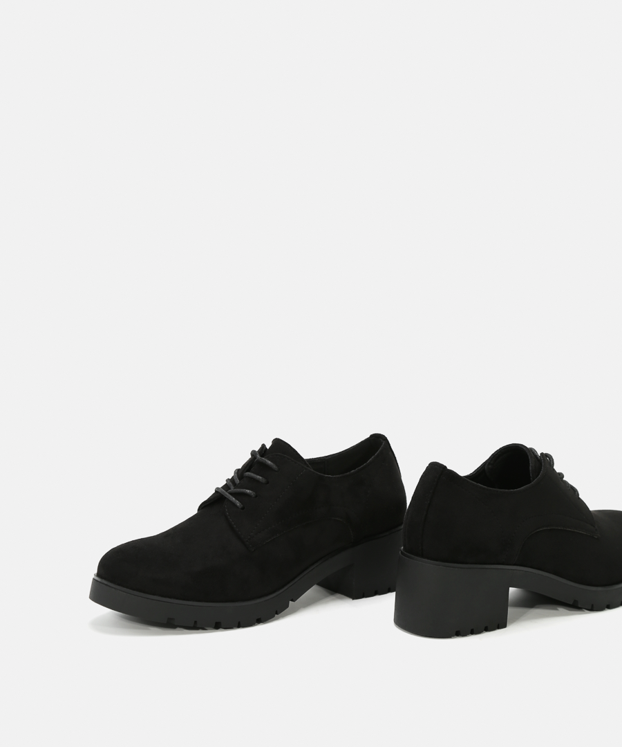 Sapatos de salto com cordões image number null